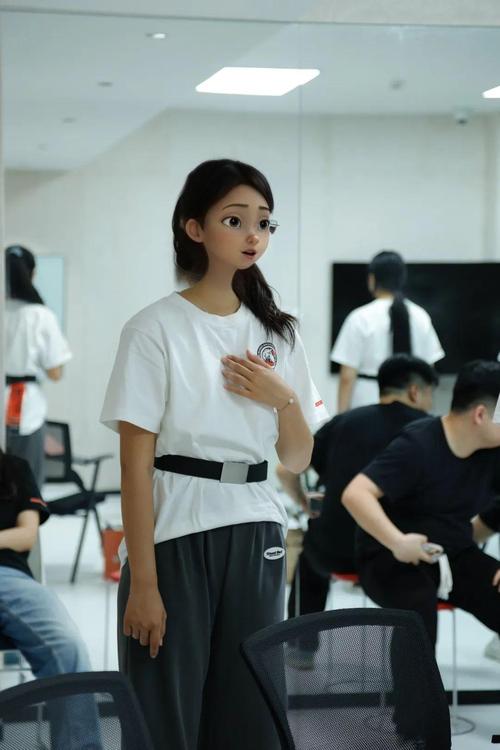 播音主持艺考长的不好看