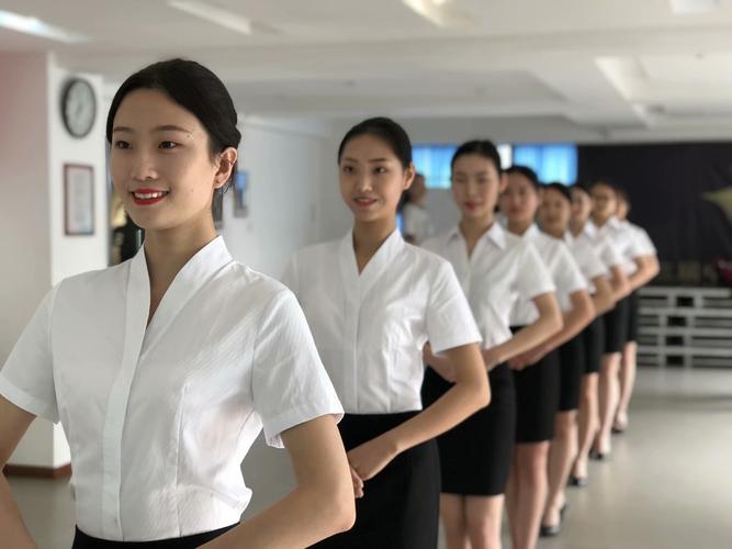 有不用艺考的空乘学校吗