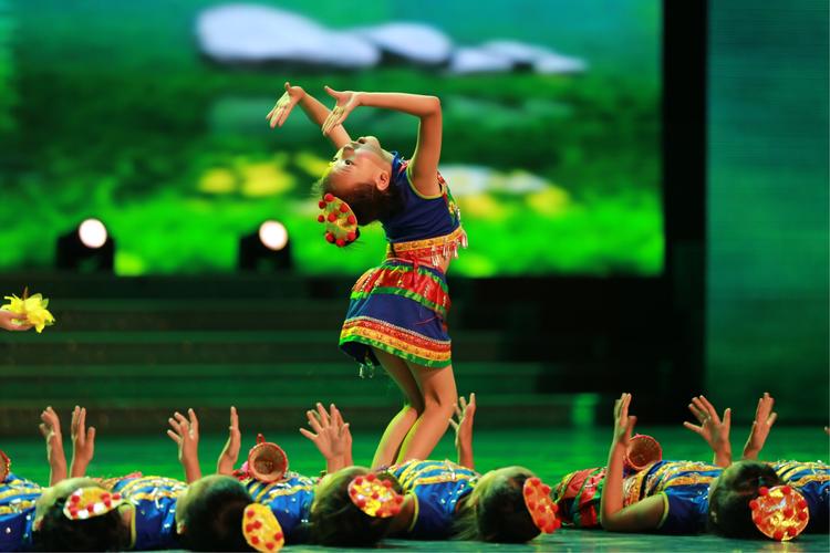 烟台艾尚舞蹈drops