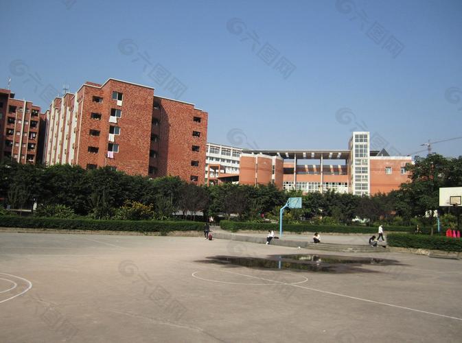 重庆南方翻译学院美术系