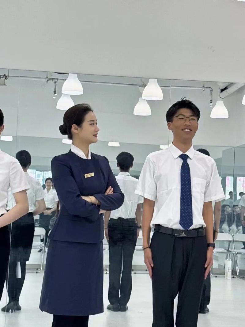 空乘艺考昕丽教育典范棒