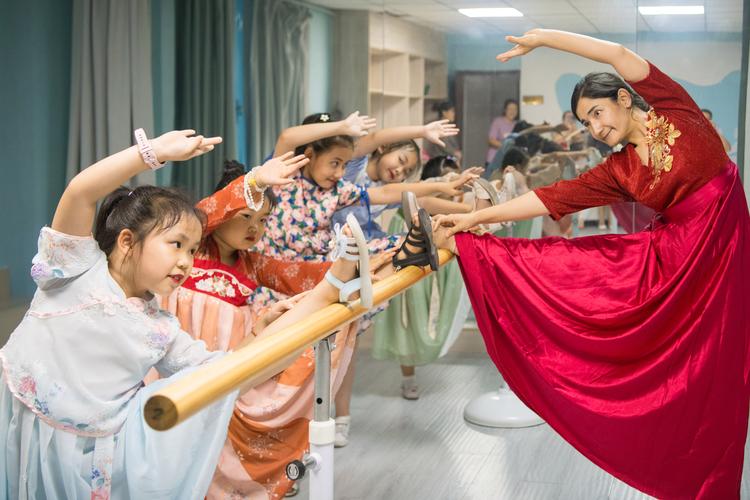 乌鲁木齐 青少年 舞蹈