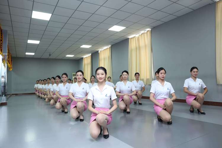 2025空乘艺考现场图