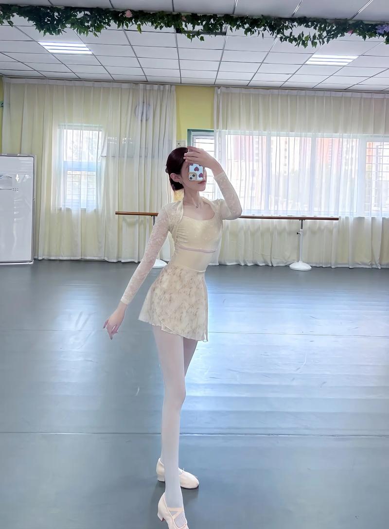 上海 舞蹈 大学 老师