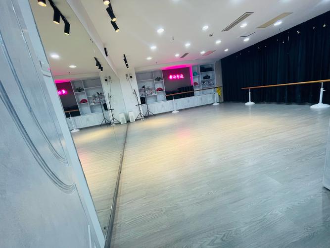 乌鲁木齐wow舞蹈学校