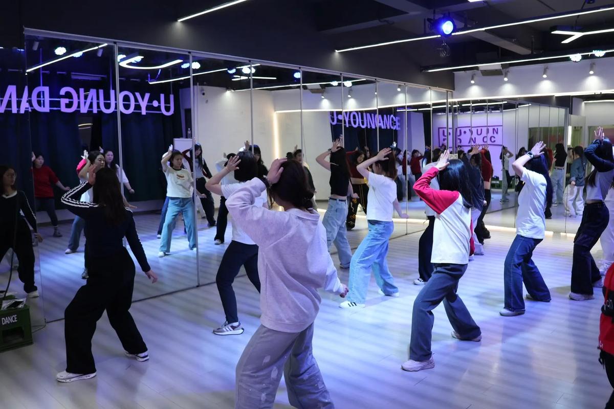 hiphop舞蹈在哪学