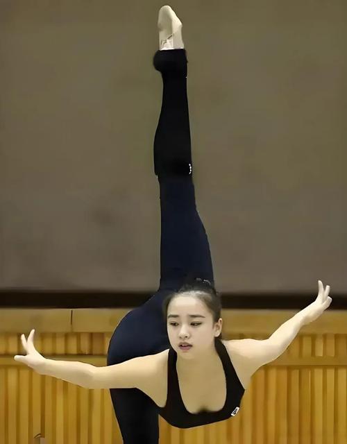 健美操有氧舞蹈六级音乐