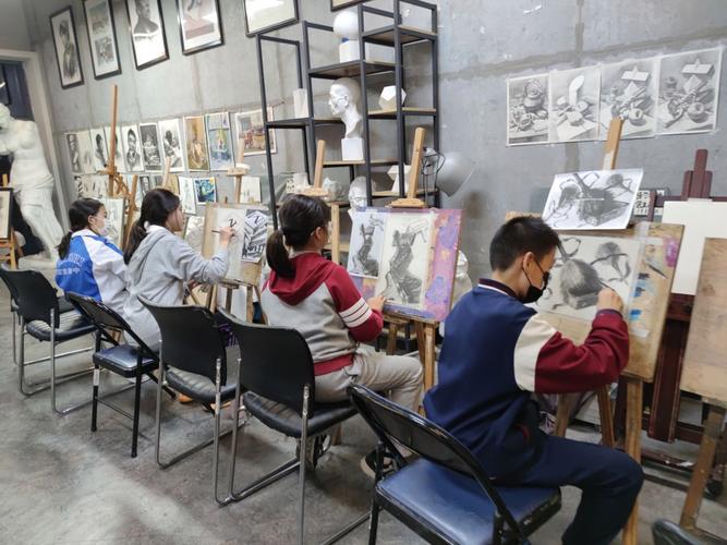 成都九方美术 亚太广场