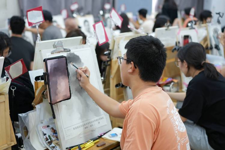 石家庄高端美术培训学校