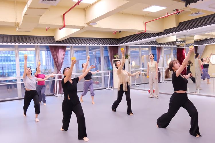 福州音乐舞蹈表演班中专