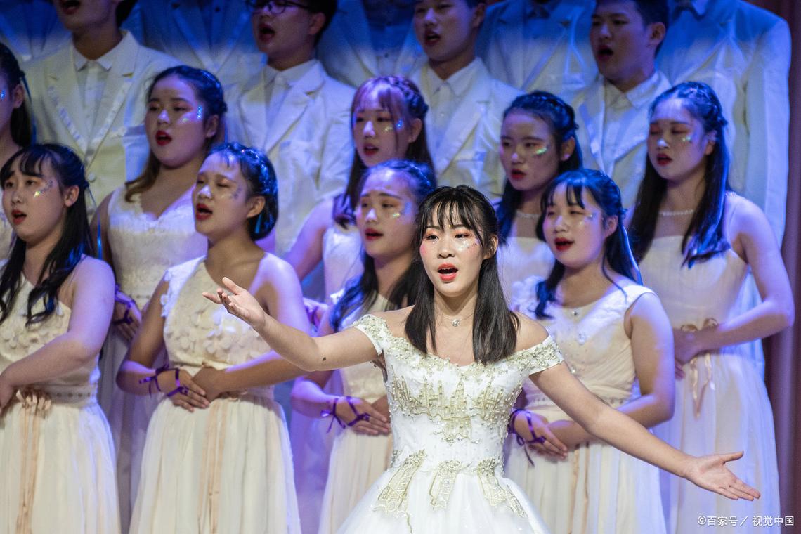 大连商业学校系部操音乐