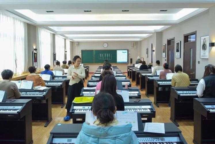 大连商业学校系部操音乐