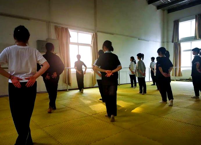 重庆舞蹈高中艺校考试