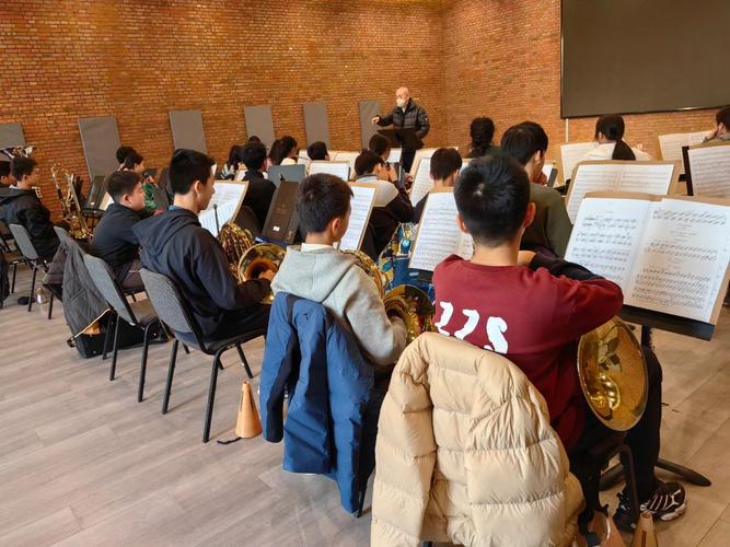 学音乐一定要出去集训吗