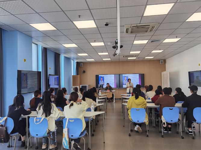 新疆播音主持艺考培训班