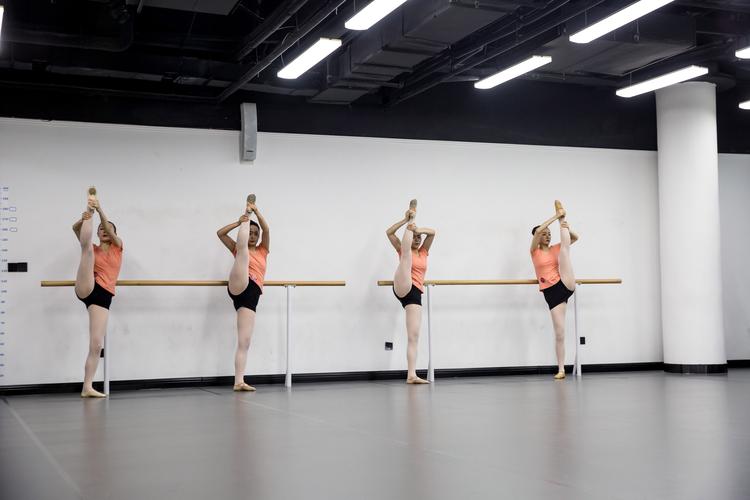 大学体育舞蹈理论考试