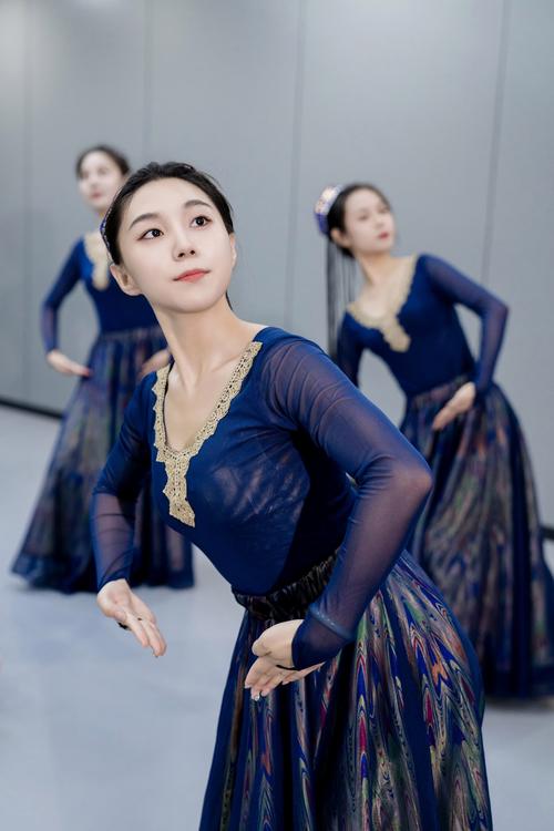 郑州单色舞蹈学校老师