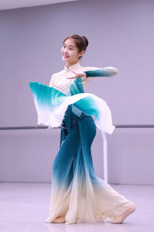 艺考舞蹈模仿怎样得高分