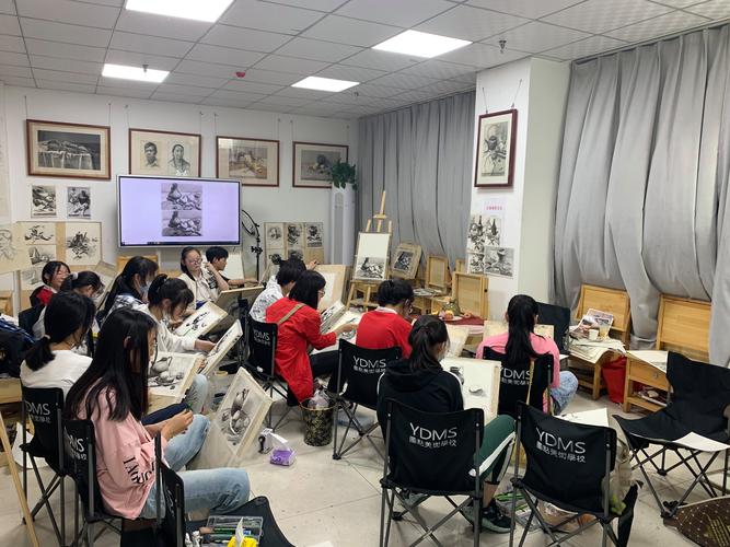 大开321美术培训学校