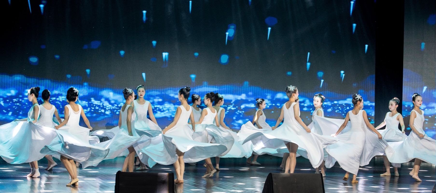 传承音乐舞蹈艺术xue