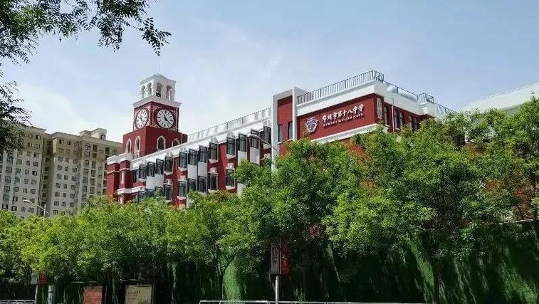 郑州可以学美术的高中