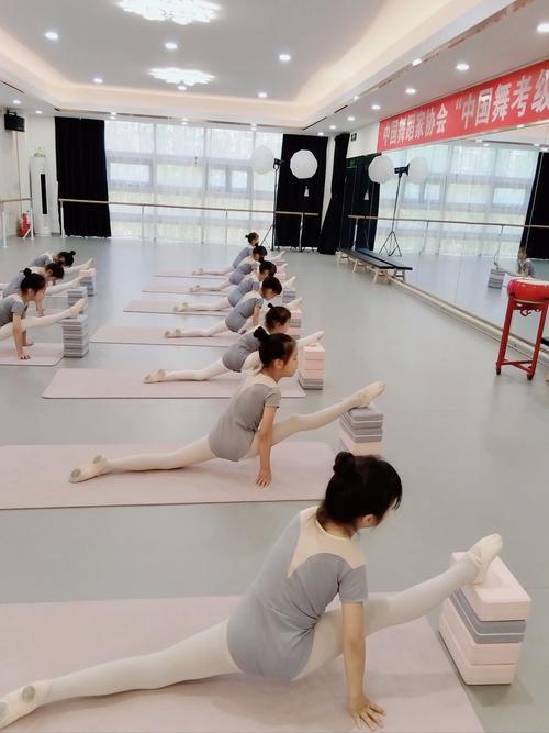郑州表演舞蹈培训学校