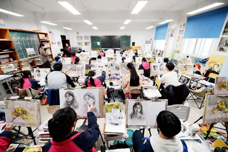 艺术生高考 艺考艺术生