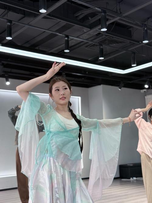 南京舞蹈培训 尤老师