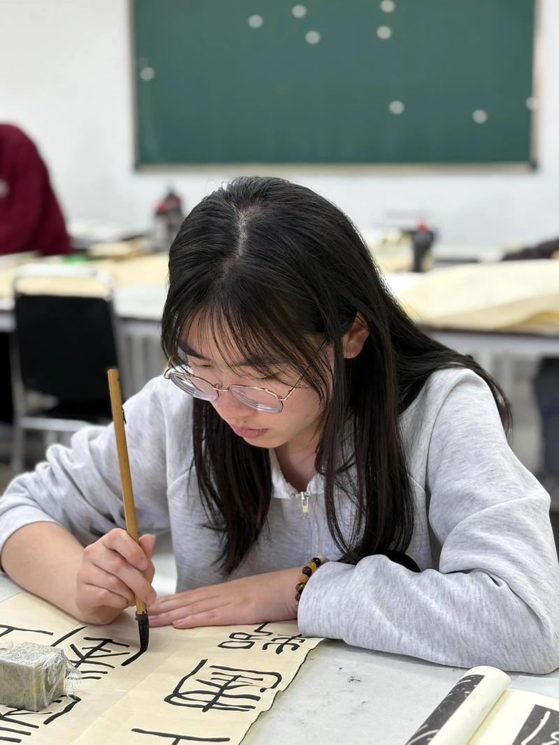 哈松浦区艺考文化学校