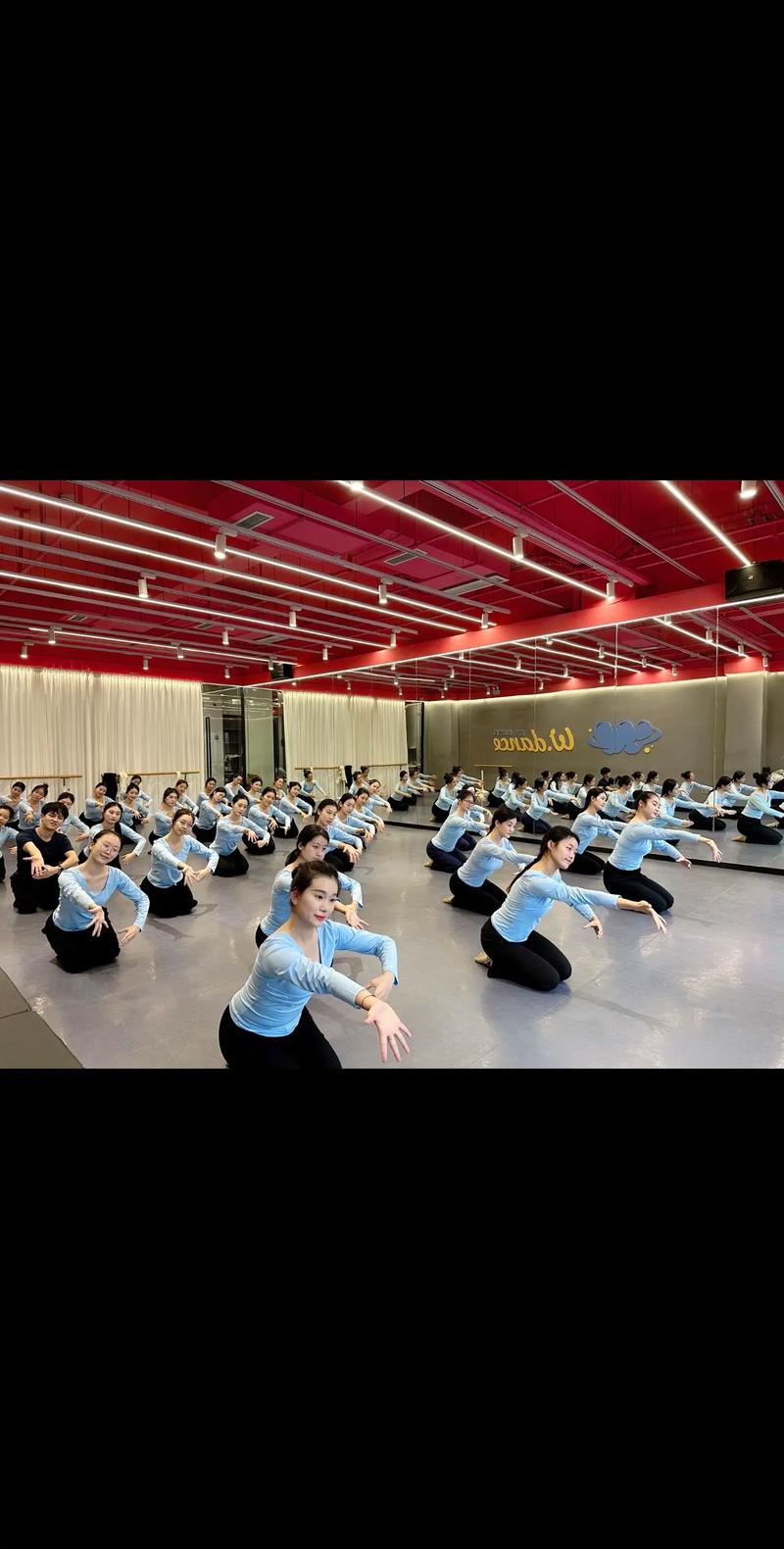 北京公立舞蹈艺术中专