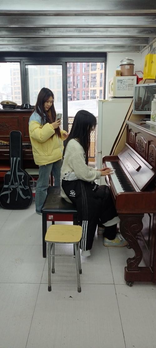 上海音乐学院 广告策划