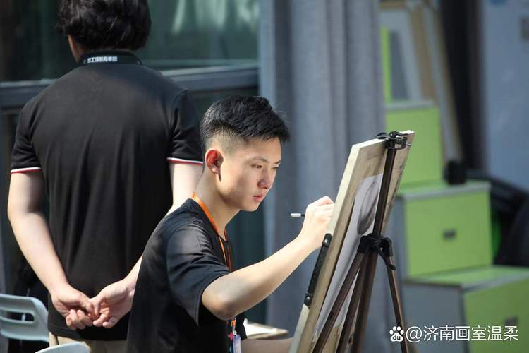 青岛孩子学美术哪家好