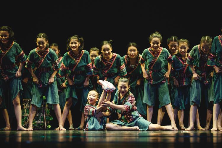 洪山 省歌 少儿舞蹈