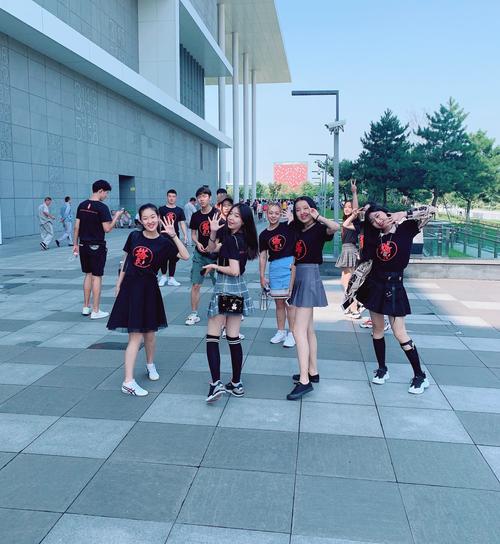 象牙塔艺考培训多少钱