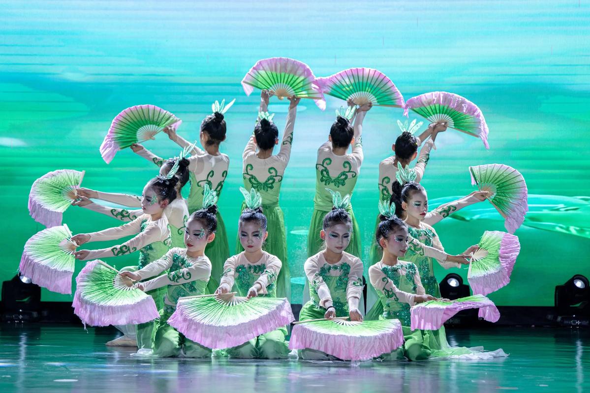 《茉丽花开》少儿舞蹈