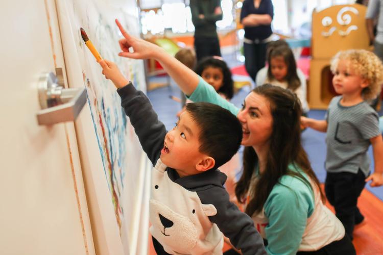 金宝贝音乐课和艺术课