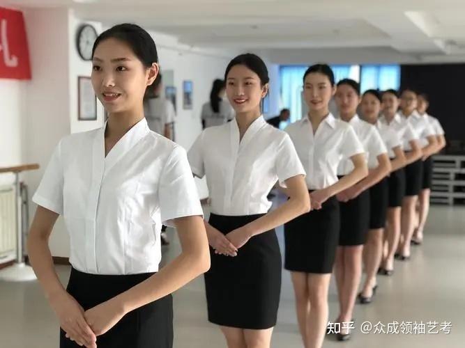 重庆有设置空乘艺考吗