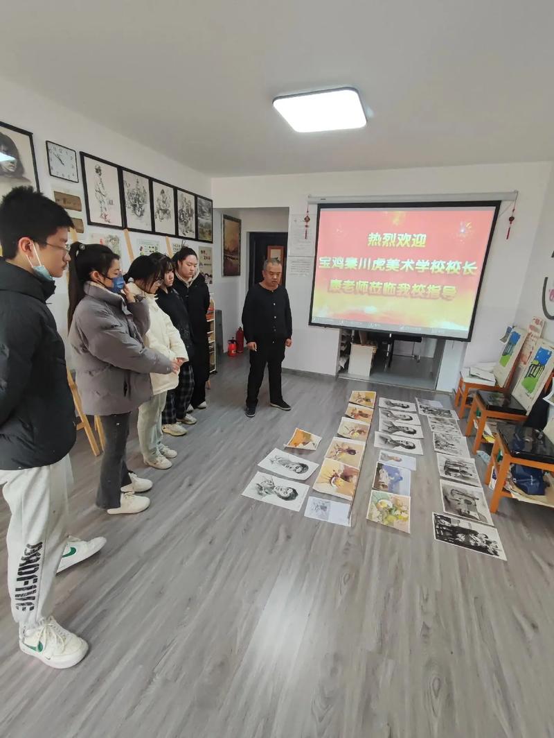 龙泉音乐广场美术急训