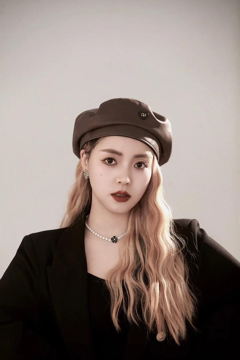 音乐艺术照有化妆师么