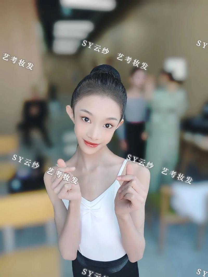 南广播音艺考能化妆吗