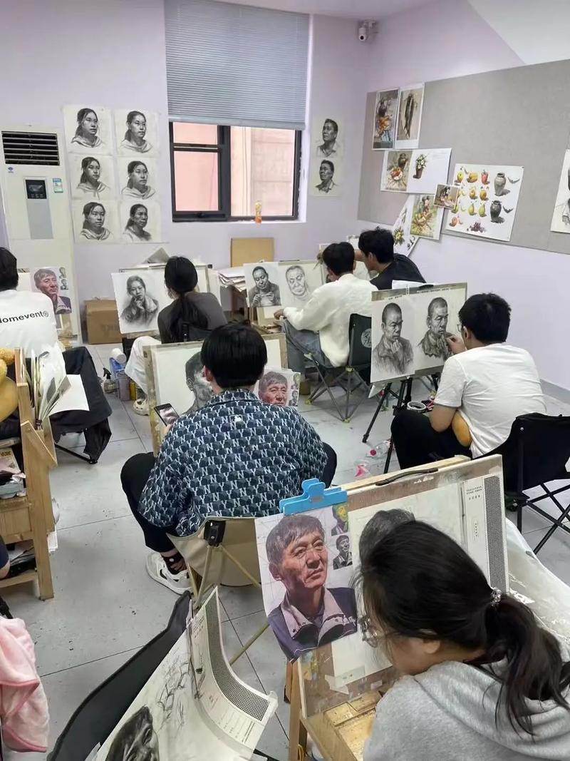 郑州高中哪些有美术班