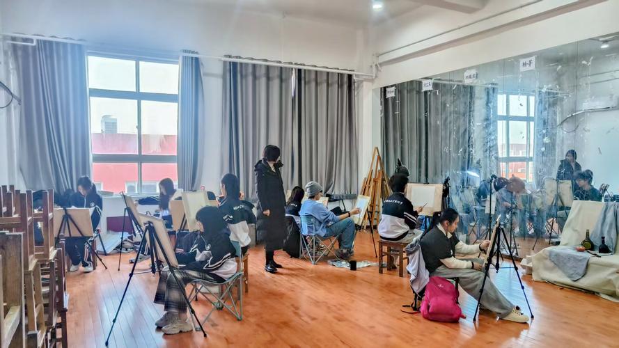 郑州高中哪些有美术班