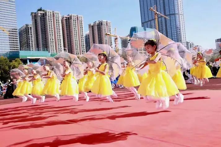 华阳舞蹈艺术培训学校