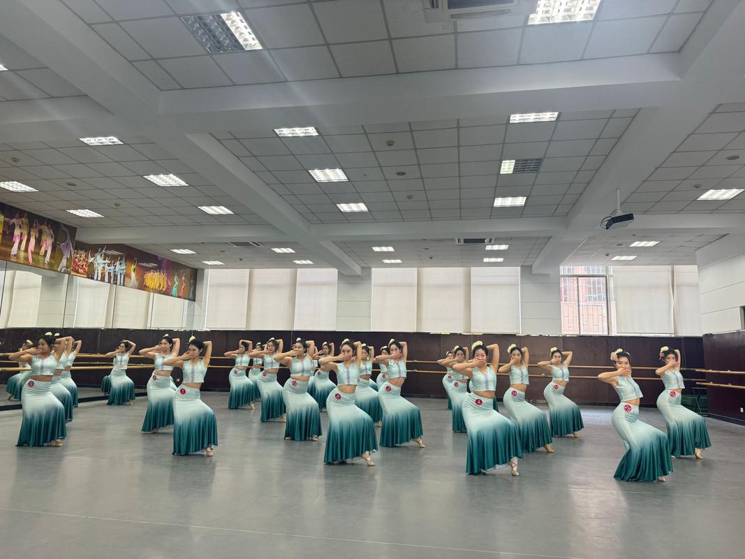 厦门艺校舞蹈音乐专业