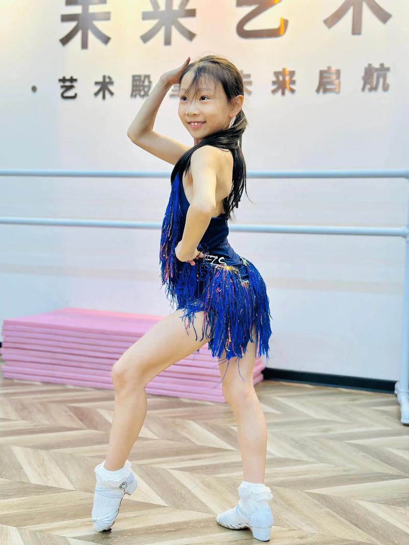 重庆专业舞蹈学校拉丁