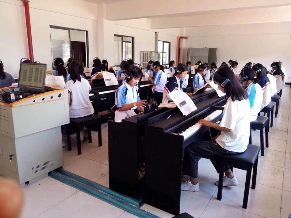 技校学音乐一对一教学