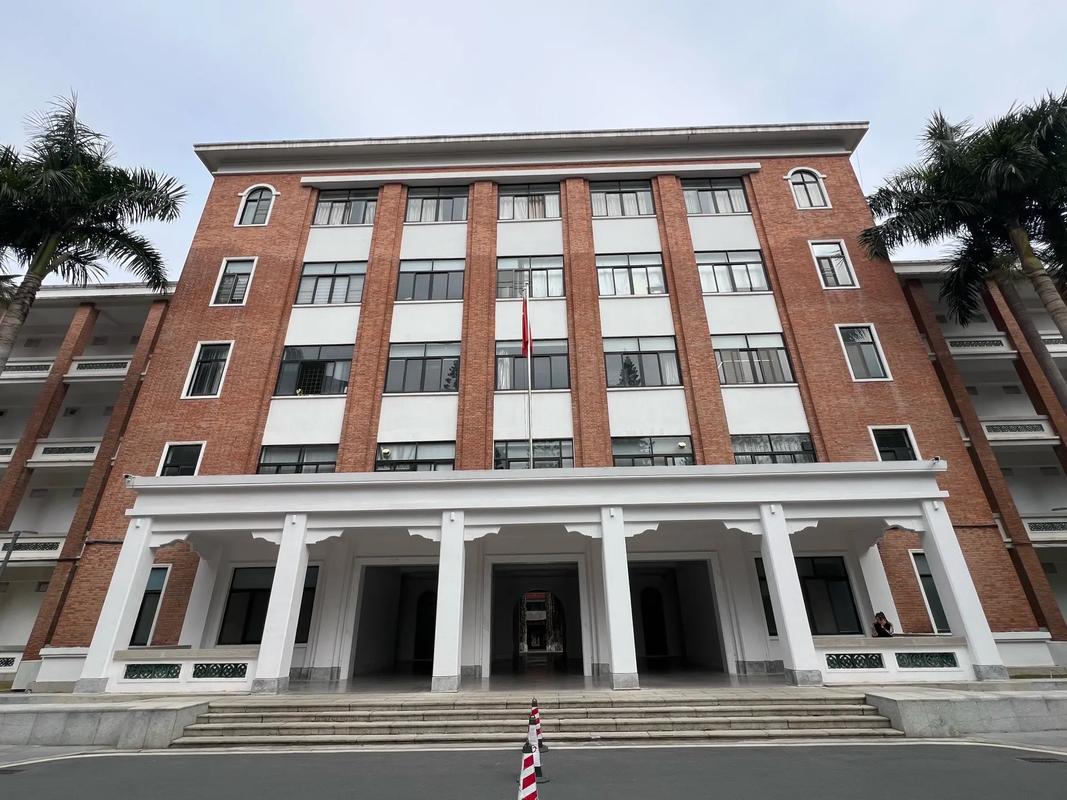 广州附属美术学校地址