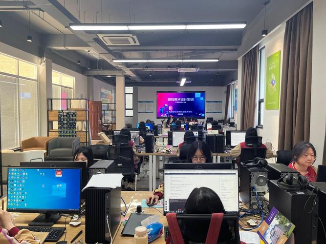 东华大学游戏美术专业