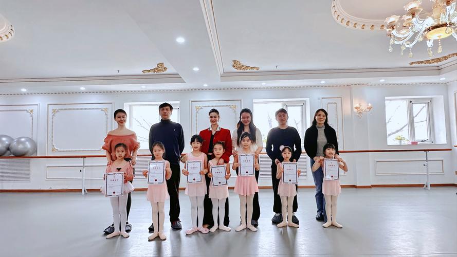 韩国艺人舞蹈培训学校