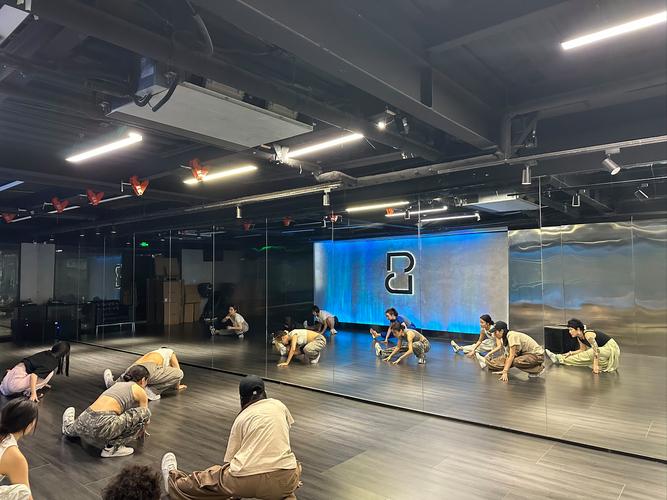 武汉光谷227舞蹈室